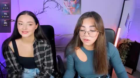 Snapshot of suzi_love chatting on 10/15/25, 12:05 suzi_love online show from 10/15/25, 12:05