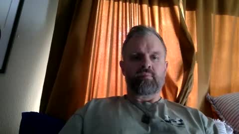 Snapshot of svnny222 chatting on 11/07/25, 08:09 svnny222 online show from 11/07/25, 08:09