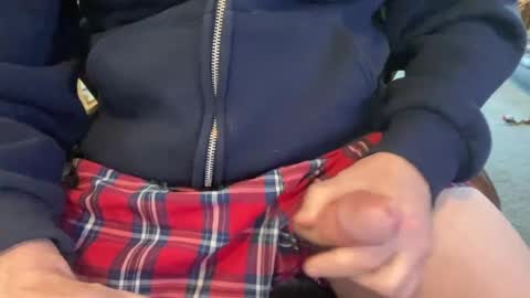 Snapshot of svscruz831 chatting on 02/10/25, 06:24 VersDad55 online show from 02/10/25, 06:24