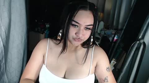 Snapshot of sw33tgirl_moaner chatting on 04/21/26, 08:20 Angelic Baby online show from 04/21/26, 08:20