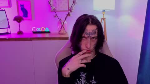 Snapshot of swagamee chatting on 04/09/26, 12:10 Eric online show from 04/09/26, 12:10