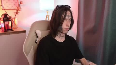 Snapshot of swagamee chatting on 04/18/26, 10:43 Eric online show from 04/18/26, 10:43