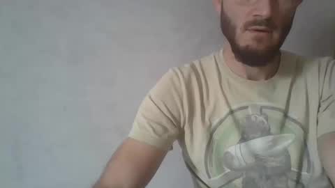 Snapshot of swarogpl chatting on 10/31/25, 11:00 swarogpl online show from 10/31/25, 11:00