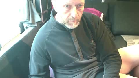 Snapshot of swartarn chatting on 06/09/26, 12:50 ArnSwart online show from 06/09/26, 12:50
