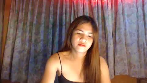 Snapshot of sweat_rema06 chatting on 02/05/25, 01:15 sweat_rema06 online show from 02/05/25, 01:15