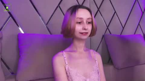 Snapshot of sweatee_fluff chatting on 07/14/26, 08:36 RACHEL online show from 07/14/26, 08:36