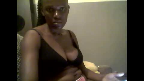 Snapshot of sweaterhot chatting on 06/02/26, 04:25 sweaterhot online show from 06/02/26, 04:25