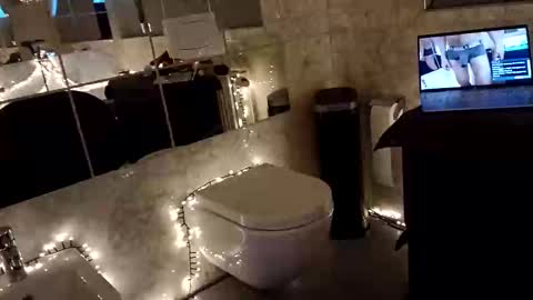 Snapshot of sweaty_hairy_cocks chatting on 03/01/25, 06:57 sweaty_hairy_cocks online show from 03/01/25, 06:57