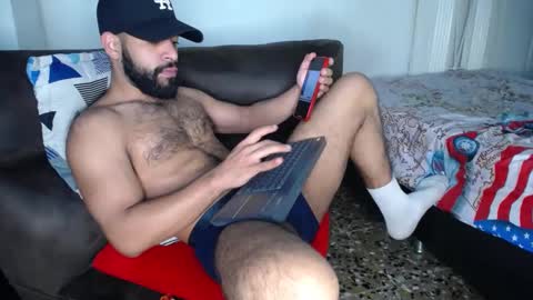 Snapshot of sweatyhairypig1 chatting on 12/13/24, 03:43 joel bliss online show from 12/13/24, 03:43