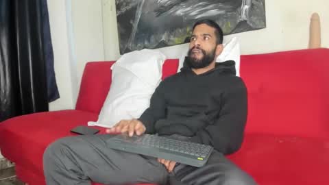 Snapshot of sweatyhairypig1 chatting on 10/03/25, 09:45 joel bliss online show from 10/03/25, 09:45