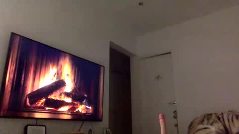 Snapshot of swee788485 chatting on 12/01/25, 07:19 ALBA online show from 12/01/25, 07:19