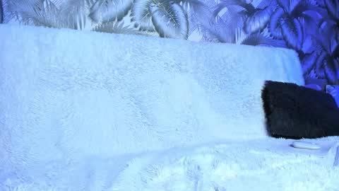 Snapshot of sweeeet_poison chatting on 11/08/25, 04:01 Luna Ootsutsuki online show from 11/08/25, 04:01