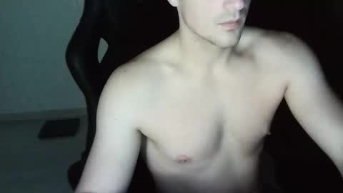 Snapshot of sweeeettt___ chatting on 09/14/25, 05:34 sweeeettt___ online show from 09/14/25, 05:34