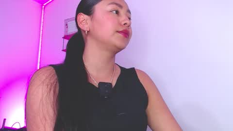 Snapshot of sweeet_amy chatting on 10/24/25, 12:19 Amy  IG sweeet amy0 online show from 10/24/25, 12:19