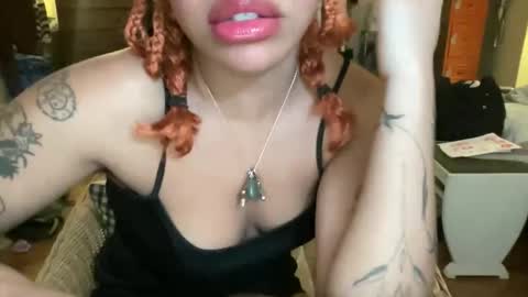 Snapshot of sweeetg1rl chatting on 02/07/26, 04:16 june online show from 02/07/26, 04:16