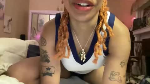 Snapshot of sweeetg1rl chatting on 03/13/26, 12:50 june online show from 03/13/26, 12:50