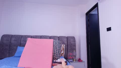 Debora  online show from 11/15/25, 12:02