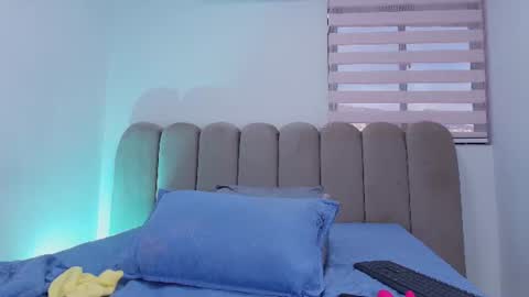 Snapshot of sweegirl_ chatting on 08/01/26, 12:26 Debora online show from 08/01/26, 12:26