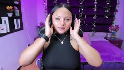 Snapshot of sweelanna chatting on 01/04/25, 02:14 sweet ana online show from 01/04/25, 02:14