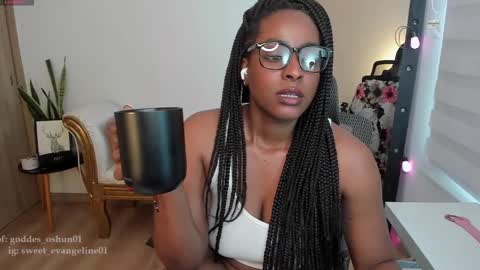 Snapshot of sweer_oshun chatting on 12/29/24, 05:54 Evangeline online show from 12/29/24, 05:54