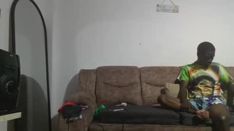 Snapshot of sweerie20 chatting on 12/14/25, 07:47 sweerie20 online show from 12/14/25, 07:47