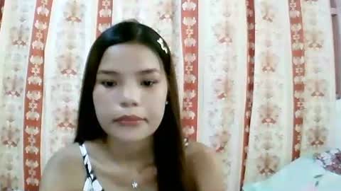 Snapshot of sweet01pinay chatting on 05/16/26, 07:05 sweet01pinay online show from 05/16/26, 07:05