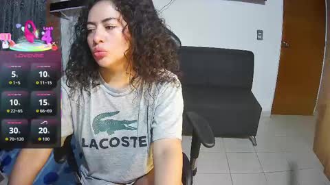 Snapshot of sweet10salome chatting on 11/23/25, 11:43 sweet10salome online show from 11/23/25, 11:43