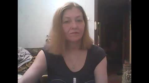Snapshot of sweet4blonde67 chatting on 03/16/26, 04:44 sweet4blonde67 online show from 03/16/26, 04:44