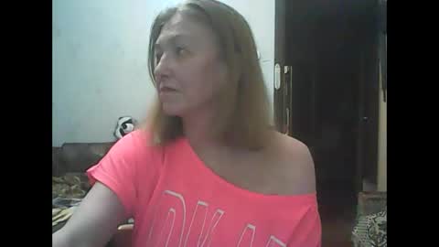 Snapshot of sweet4blonde67 chatting on 03/22/26, 04:43 sweet4blonde67 online show from 03/22/26, 04:43