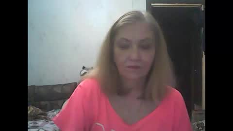 Snapshot of sweet4blonde67 chatting on 06/07/26, 04:11 sweet4blonde67 online show from 06/07/26, 04:11