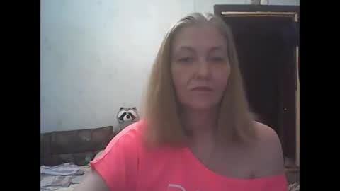 Snapshot of sweet4blonde67 chatting on 06/09/26, 07:31 sweet4blonde67 online show from 06/09/26, 07:31