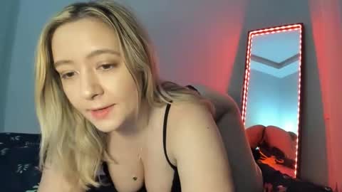 Anne Marie online show from 10/11/25, 08:24