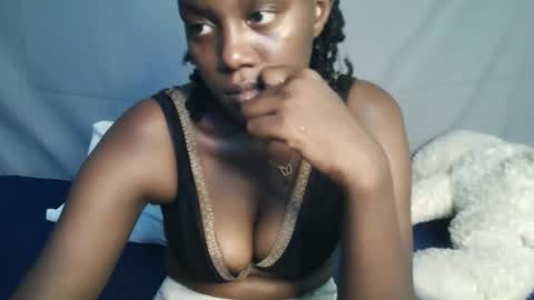 sweet69berry online show from 12/18/25, 09:48