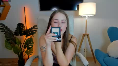 Sweet  Amily online show from 09/19/25, 12:17