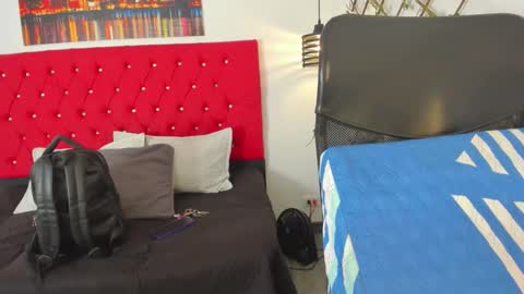 Carolina online show from 09/28/25, 04:45