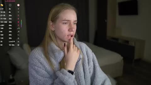 Snapshot of sweet__michelle chatting on 11/24/25, 09:03 Michelle online show from 11/24/25, 09:03