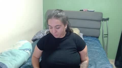 Snapshot of sweet__nikol chatting on 01/27/25, 08:39 Nikol online show from 01/27/25, 08:39