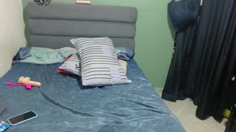 Snapshot of sweet__nikol chatting on 02/26/25, 05:28 Nikol online show from 02/26/25, 05:28