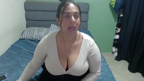 Snapshot of sweet__nikol chatting on 03/06/25, 03:24 Nikol online show from 03/06/25, 03:24