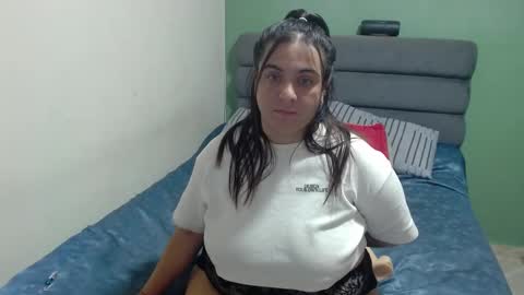 Snapshot of sweet__nikol chatting on 03/11/25, 12:39 Nikol online show from 03/11/25, 12:39