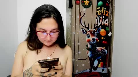 sweet__suck69bitch online show from 12/21/24, 03:25