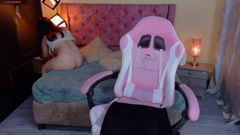 sweet__thang online show from 10/25/25, 05:26