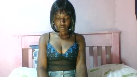 Snapshot of sweet_aaliya chatting on 06/15/26, 05:15 Aaliya online show from 06/15/26, 05:15