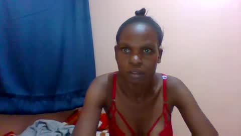 sweet_adora online show from 02/04/25, 05:23