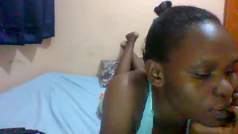 sweet_adora online show from 02/09/25, 06:37