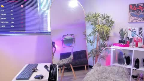 Snapshot of sweet_alexaa_ chatting on 03/31/26, 07:25 Alexa online show from 03/31/26, 07:25