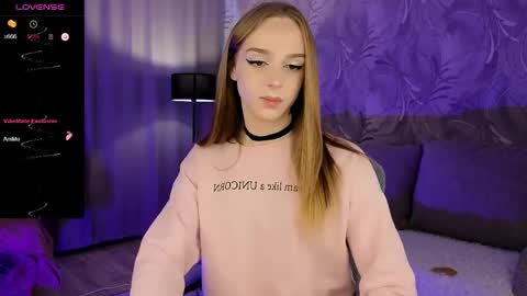 Snapshot of sweet_ali3s chatting on 03/08/26, 01:59 Call me Alis online show from 03/08/26, 01:59