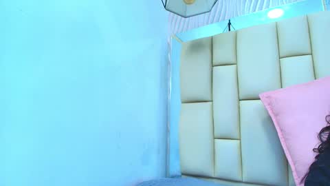 Amye  online show from 10/06/25, 07:11