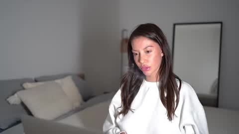 Dorothea online show from 10/12/25, 08:30