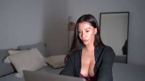 Dorothea online show from 10/28/25, 10:12